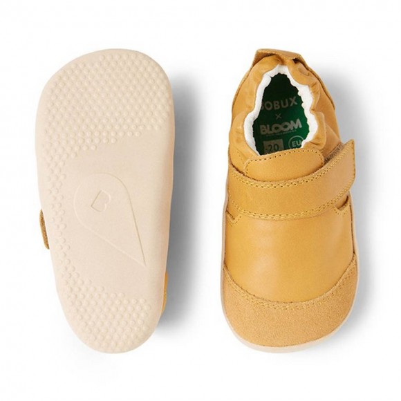 Zapatos respetuosos Bobux Marvel Mostaza