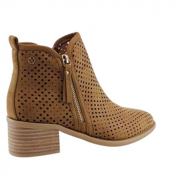 Botines calados Xti 143961 Camel