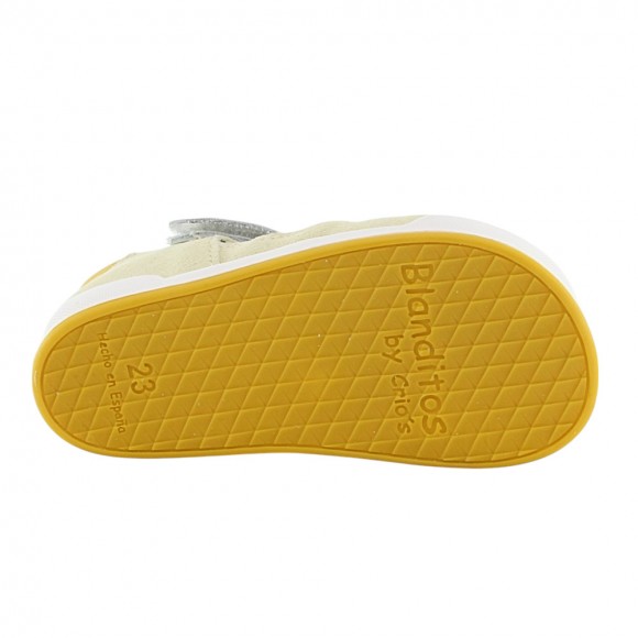 Sandalias cerradas barefoot Blanditos Estela Amarillo