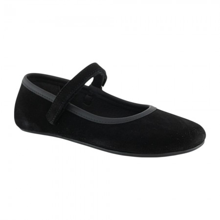 Merceditas barefoot Banditos Ballet Negro