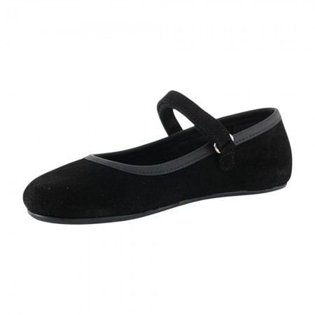 Merceditas barefoot Banditos Ballet Negro