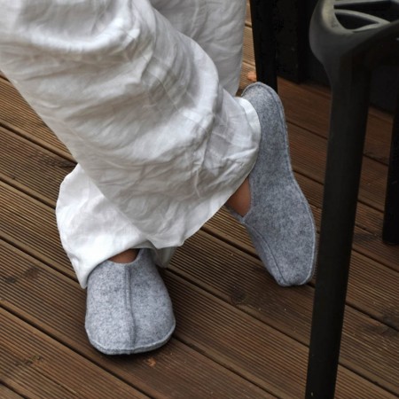 Zapatillas de casa barefoot OmaKing fieltro cerrado Gris