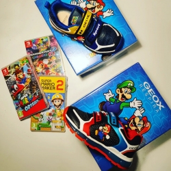 De nuevo en estoc. Zapatillas con luces de Mario y Luigi. Disponibles ya en web. 

#supermario #kidshoes#supermariobros #mariobros #zapatillasdeniño #sneakerskids #geox #geoxmario #calzadoinfantil